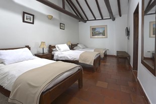 Habitación Cuádruple con Terraza - Hotel Mesón de los Virreyes - Villa de Leyva, Boyacá - image - 4