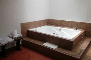 Habitación Doble con Jacuzzi - Hotel Mesón de los Virreyes - Villa de Leyva, Boyacá - image - 5