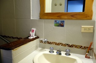 Habitación Triple con Terraza - Hotel Mesón de los Virreyes - Villa de Leyva, Boyacá - image - 4