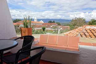 Habitación Triple con Terraza - Hotel Mesón de los Virreyes - Villa de Leyva, Boyacá - image - 2